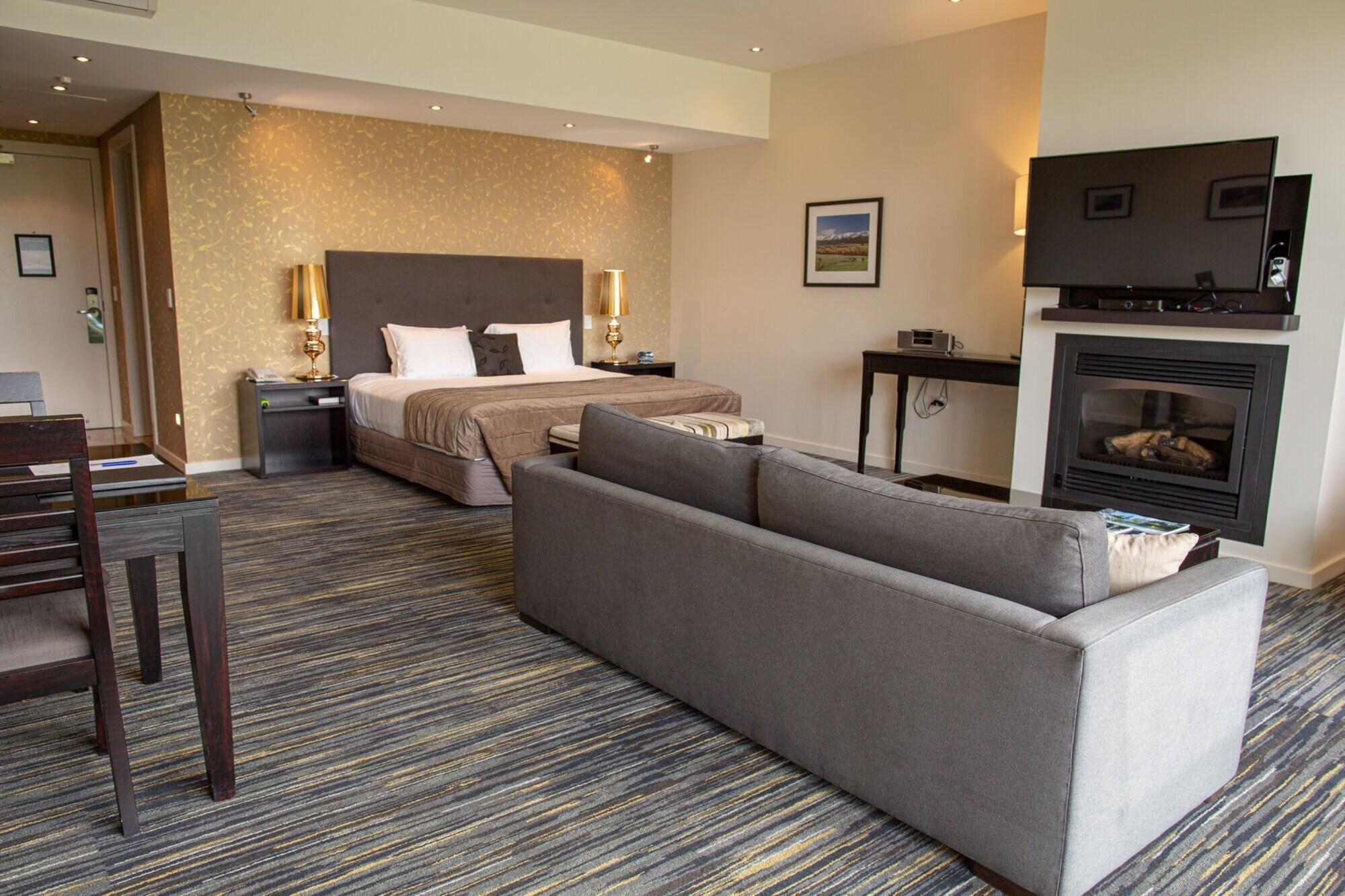 Braemar Lodge And Spa Hanmer Springs Eksteriør bilde A suite at the hotel