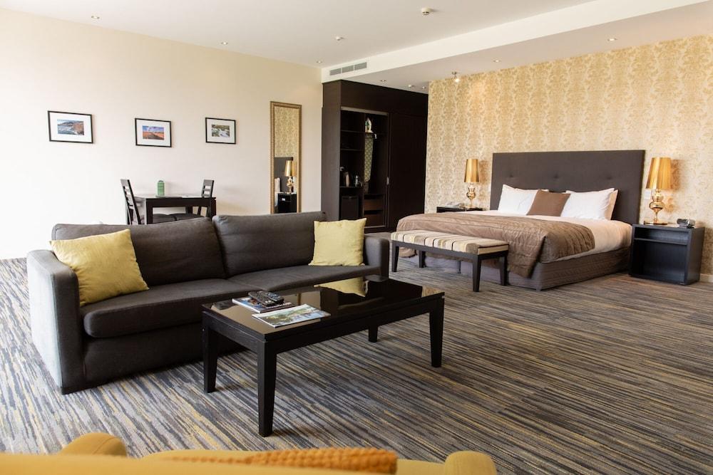 Braemar Lodge And Spa Hanmer Springs Eksteriør bilde Suite at the Radisson Blu Hotel, Brussels